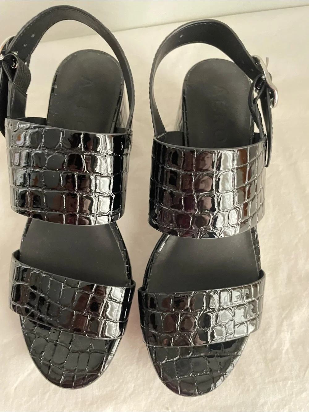 Aerosoles Camera Black Crocodile Patent Leather Block Heel Platform Sandals 8